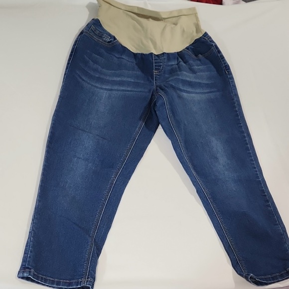 3 maternity pants size large - Picture 6 of 7